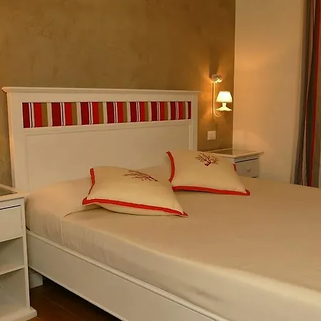 Bed & Breakfast Venezia Hotel Marina Di Carrara Room photo